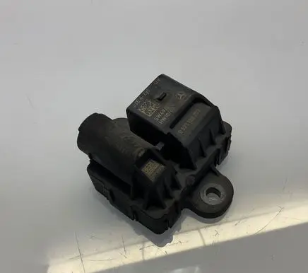 Mercedes-Benz E W212 Glow plug pre-heat relay A6511530279 6511530279