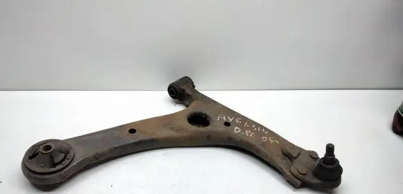 Toyota Avensis T250 Front lower control arm/wishbone