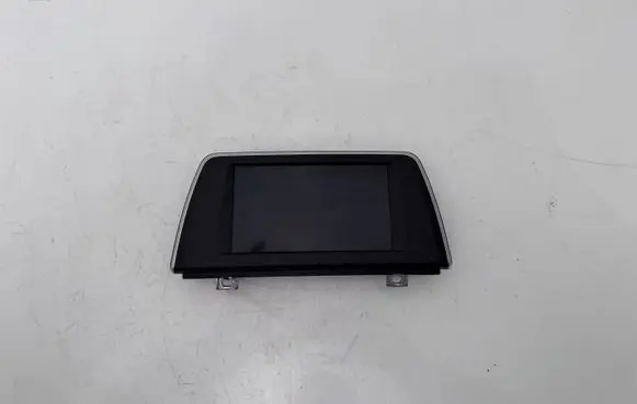 BMW 2 F46 Screen/display/small screen 7401B000TG000 9317941