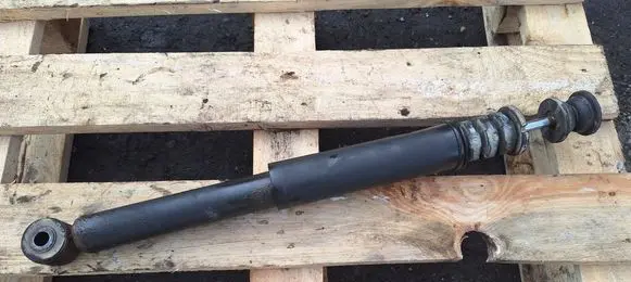 Nissan Note (E11) Rear shock absorber/damper 