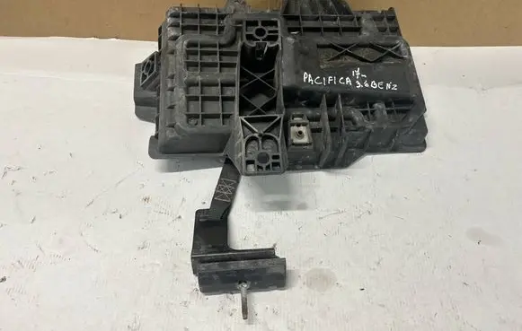 Chrysler Pacifica Battery tray 68226079A
