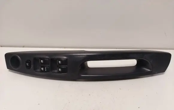 KIA Picanto Electric window control switch 9357007200 935704F200