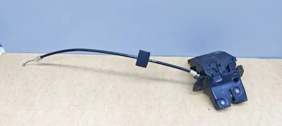 Mercedes-Benz CLK A209 C209 Loading door lock A1717500085