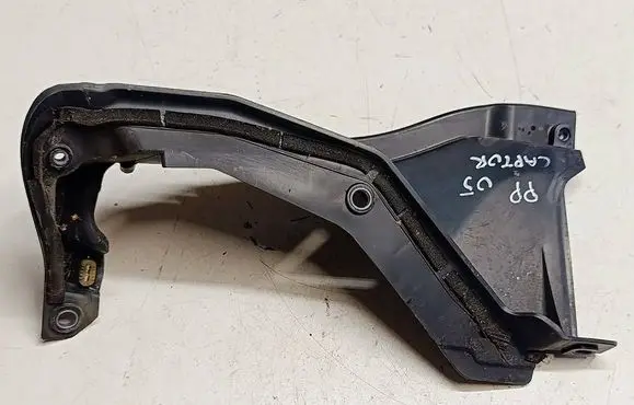 Renault Captur Windshield trim 668624075RU5 668624075R