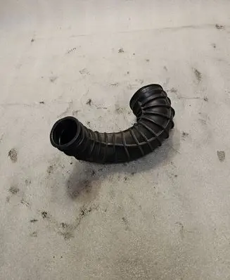Volvo XC70 Intercooler hose/pipe
