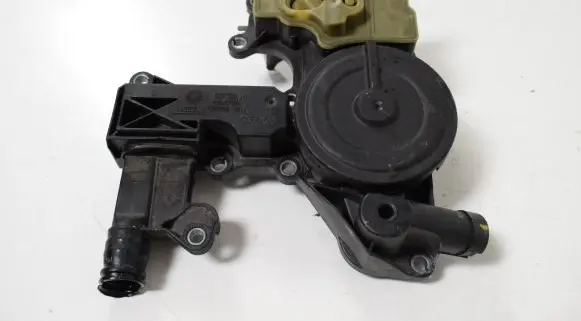 Audi A5 8T 8F Other engine bay part 06H103495J 06H103226A