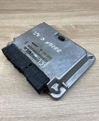 Opel Omega B2 Engine control unit/module ECU 24417198 0281010273