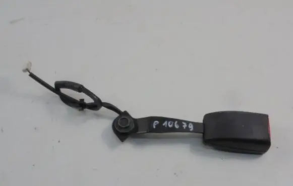 Mazda 2 Rear seatbelt buckle 