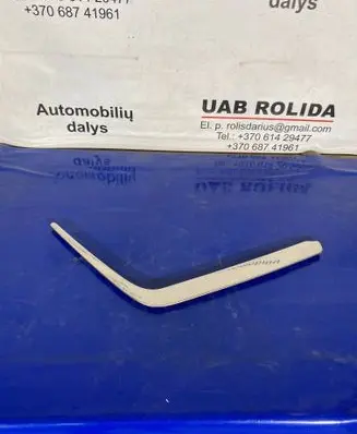 Mercedes-Benz E W124 Front bumper splitter molding 