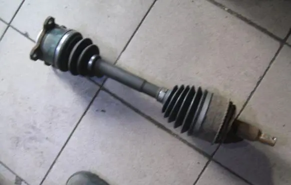 Mitsubishi Pajero Sport I Front driveshaft