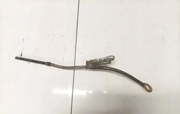 Toyota Previa (XR30, XR40) II Oil level dip stick 