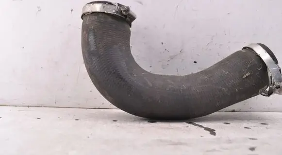 Audi Q5 SQ5 8R Intercooler hose/pipe 8R0145709H