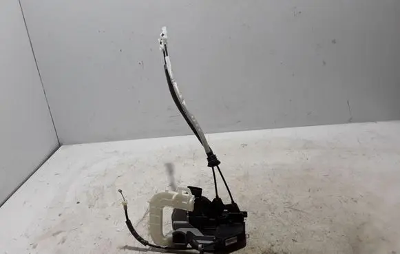Hyundai Ioniq Front door lock 81320G2010