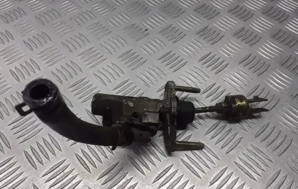 Toyota Yaris Clutch release bearing slave cylinder 