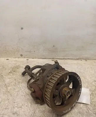 Toyota Avensis T250 Fuel injection high pressure pump HU2940000101 221000G010