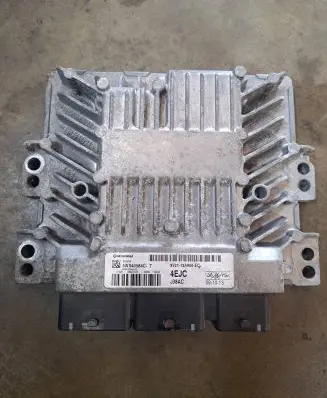 Ford Fiesta Engine control unit/module 8V2112A650EC 5WS40584CT 4EJC