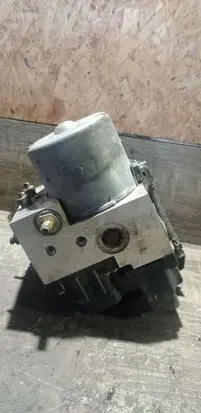 KIA Sorento ABS Pump 589103E310