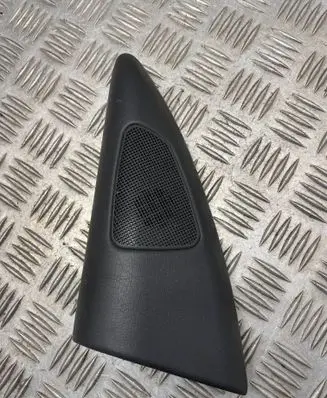 Mercedes-Benz ML W163 Side speaker trim/cover a1637205570