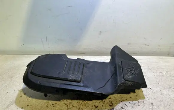 BMW X3 G01 Fuse box cover 8632554 1290 11706110