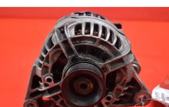 Skoda Fabia Mk1 (6Y) Generator/alternator 047903015Q
