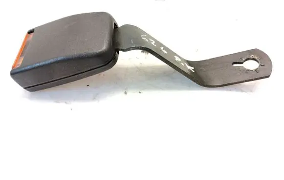 Volkswagen Polo II 86C 2F Front seatbelt buckle 867857755