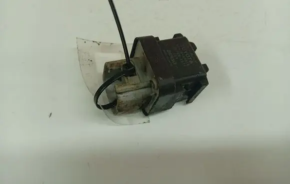 Toyota Yaris Glow plug pre-heat relay 2861067010