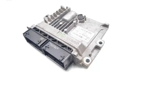 Ford Mondeo MK V Engine control unit/module DS71-12B684-UE 28497721 FS7A-12650-CVF