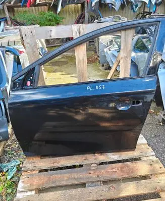 Volvo V40 Front door