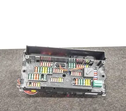 BMW 5 F10 F11 Fuse box set 9234421