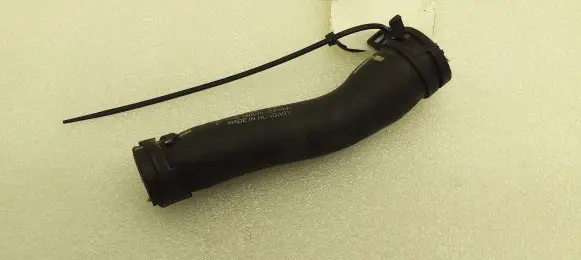 Porsche Panamera (970) Engine coolant pipe/hose 97010645201