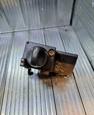 Mercedes-Benz E W210 Light switch 2105451404
