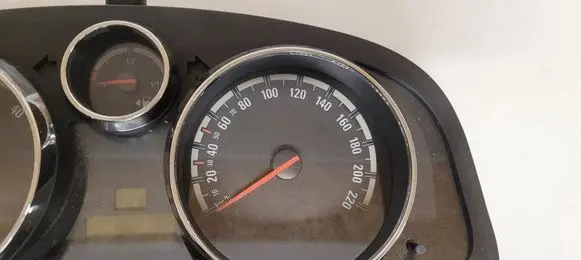 Opel Antara Speedometer (instrument cluster) 96941871