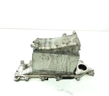 Volkswagen Golf VII EGR valve cooler 04L129766AJ VP674687 8889701