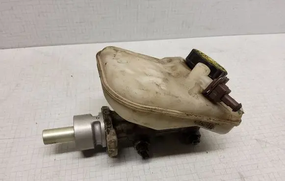 Citroen Berlingo Master brake cylinder 21028799
