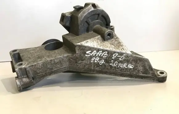 Saab 9-5 Engine mounting bracket 4576161
