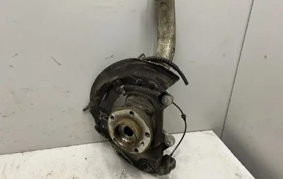 BMW X5 F15 Front wheel hub 6869869