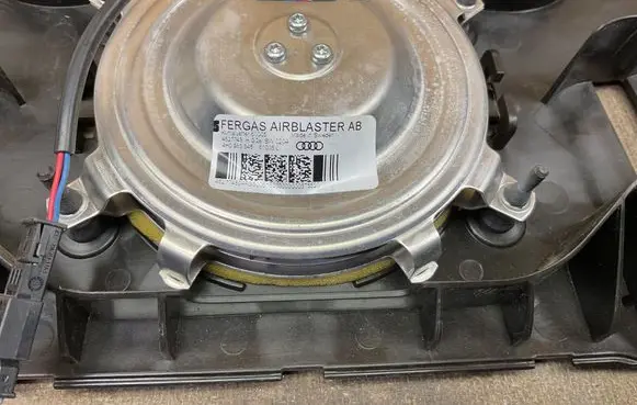 Audi A8 S8 D4 4H Seat fan/blower 4527728 4H0882121