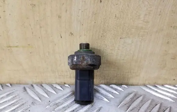 BMW X5 E53 Air conditioning (A/C) pressure sensor 64558370625 8370625