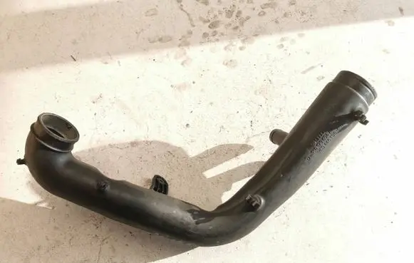 Volkswagen PASSAT B6 Intercooler hose/pipe 1K0129654AA 446156602