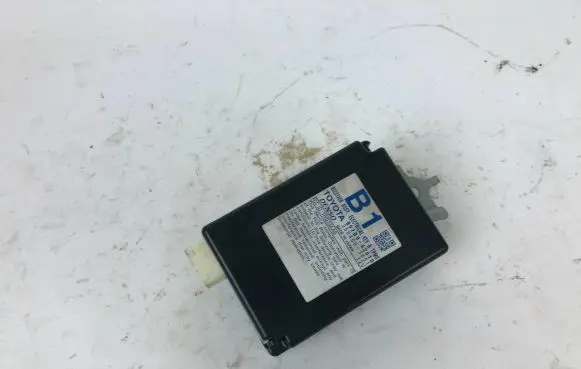 Toyota Mirai Tire pressure control unit 897B062010