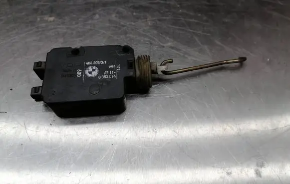 BMW 5 E34 Central locking motor 8353014 67118353014