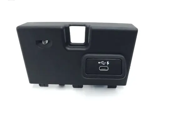 BMW 3 G20 G21 USB socket connector 6807232 8711939 584507