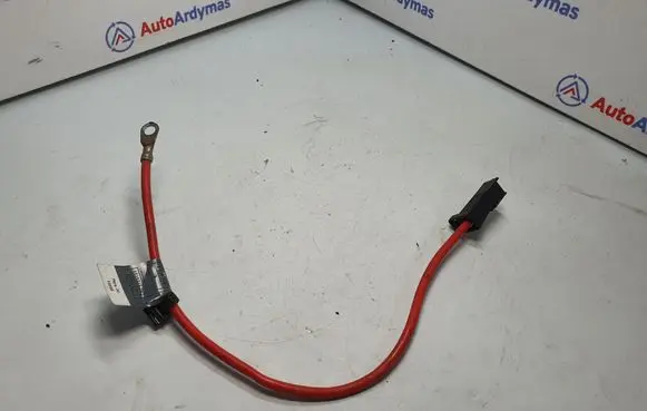 Positive cable (battery)