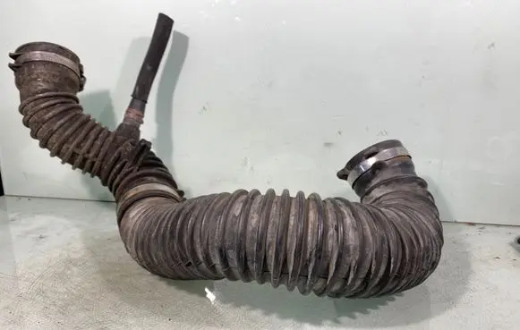 Renault Trafic II (X83) Air intake hose/pipe 93861664 8200806067