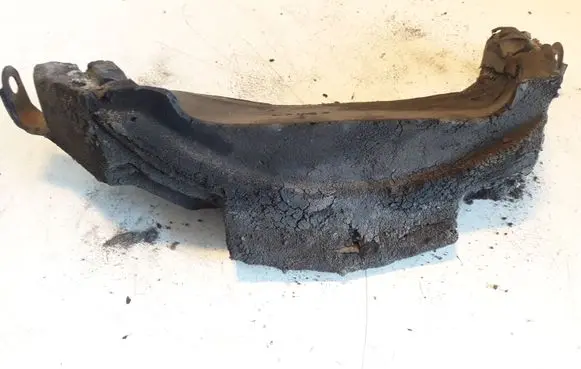 Toyota Avensis T250 Other engine bay part