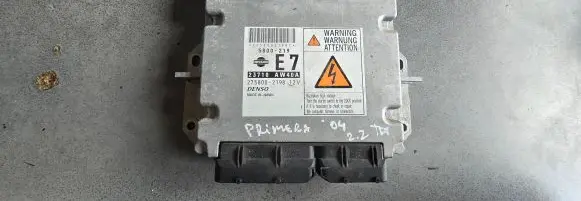 Nissan Primera Engine control unit/module 23710AW40A 5800219