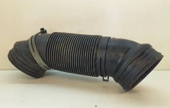 Audi A3 S3 8P Air intake hose/pipe 1K0129684L