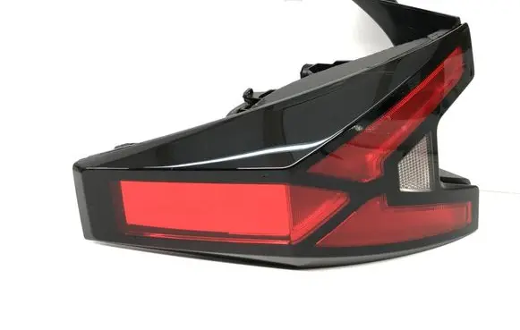 Headlight/headlamp dust cover