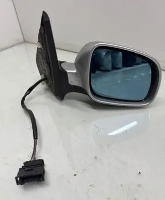 Volkswagen Golf IV Front door electric wing mirror 1J0857934