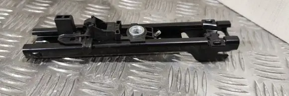 Skoda Octavia Mk2 (1Z) Seat belt adjustment motor 5K0857819A